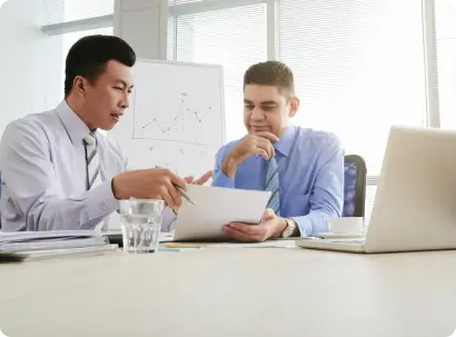 Éditeur SaaS vs développement sur mesure : comment choisir en 2025 ?